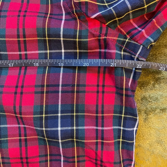 Chaps Classic Holiday Plaid Button Down! - Picture 7 of 10